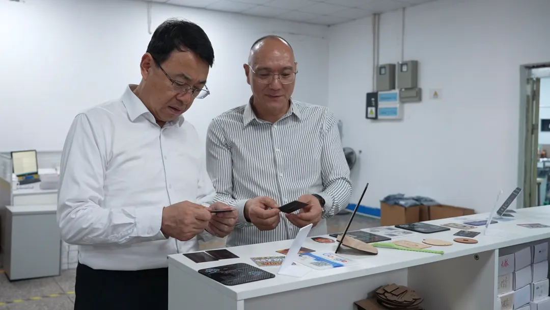 中衛(wèi)市委常委海原縣胡斌書記帶隊赴深圳卡立方集團對接定點幫扶工作并開展招商考察