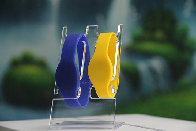 3D會員卡引領(lǐng)零售業(yè)新營銷時代--卡立方智能卡