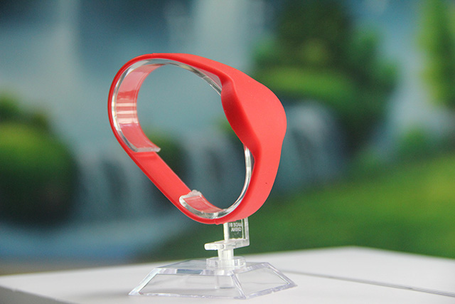 半生半熟ic腕帶布做ic腕帶加熱片的方法 半生半熟ic腕帶布做ic腕帶加熱片的方法