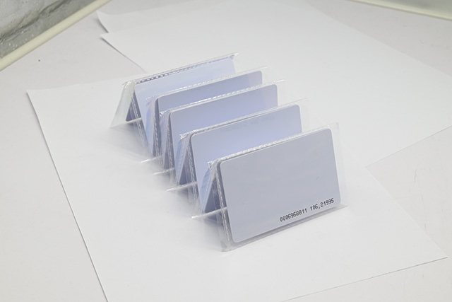 如何避免卡片在印刷過程出現色差? 如何避免卡片在印刷過程出現色差?