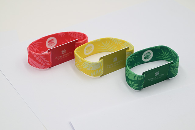 淺談銀行卡的更新換代，我們如何看待滴膠卡