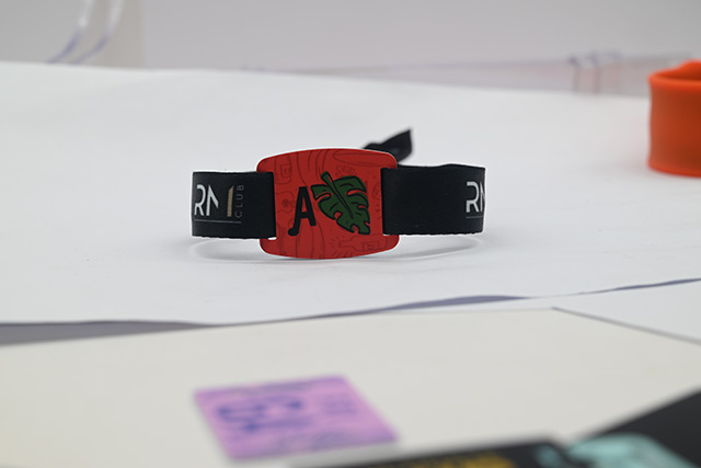 條碼卡和條碼技術是如何實現(xiàn)的? 條碼卡和條碼技術是如何實現(xiàn)的?